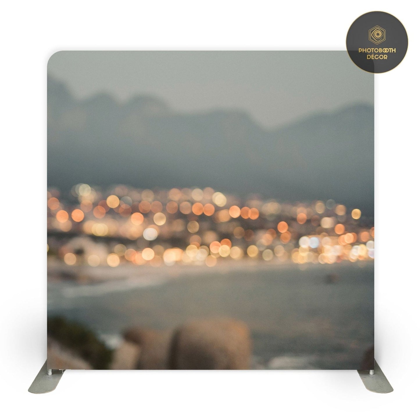 Blurry Lights - Beach wedding - Photobooth Décor