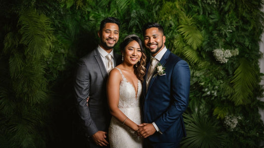 Capture Magical Moments with a Green Screen Wedding Photo Booth - Photobooth Décor