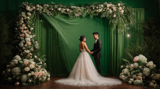 Capture Memorable Moments with Green Screen Wedding Photo Booth - Photobooth Décor